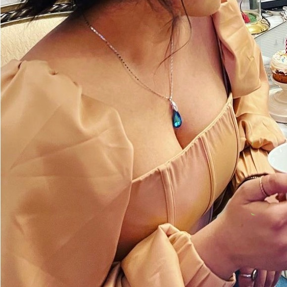 NEW Crystal Pendant Necklace Le Papillion Jewelry - Picture 1 of 5